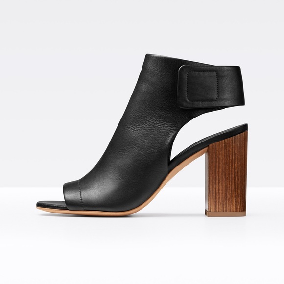 Vince Faye Peep Toe Booties, size 7 - Picture 2 of 7